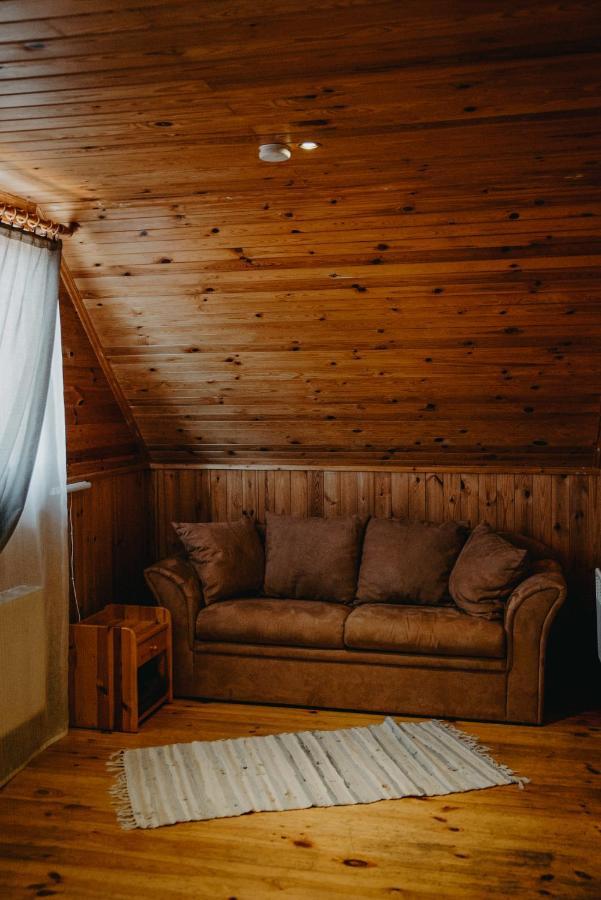 Viesu Nams Rukisi Hotell Rugaji Exteriör bild